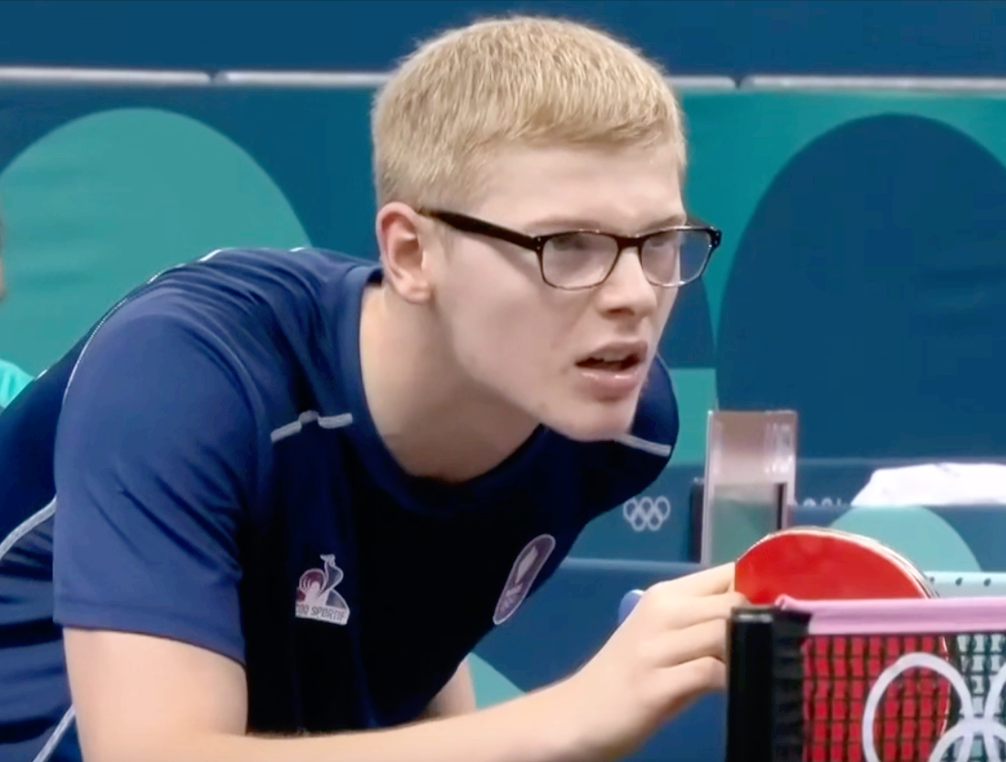 包含瑞典乒乓球队血洗韩国乒乓球队，奥恰洛夫送出助攻的词条