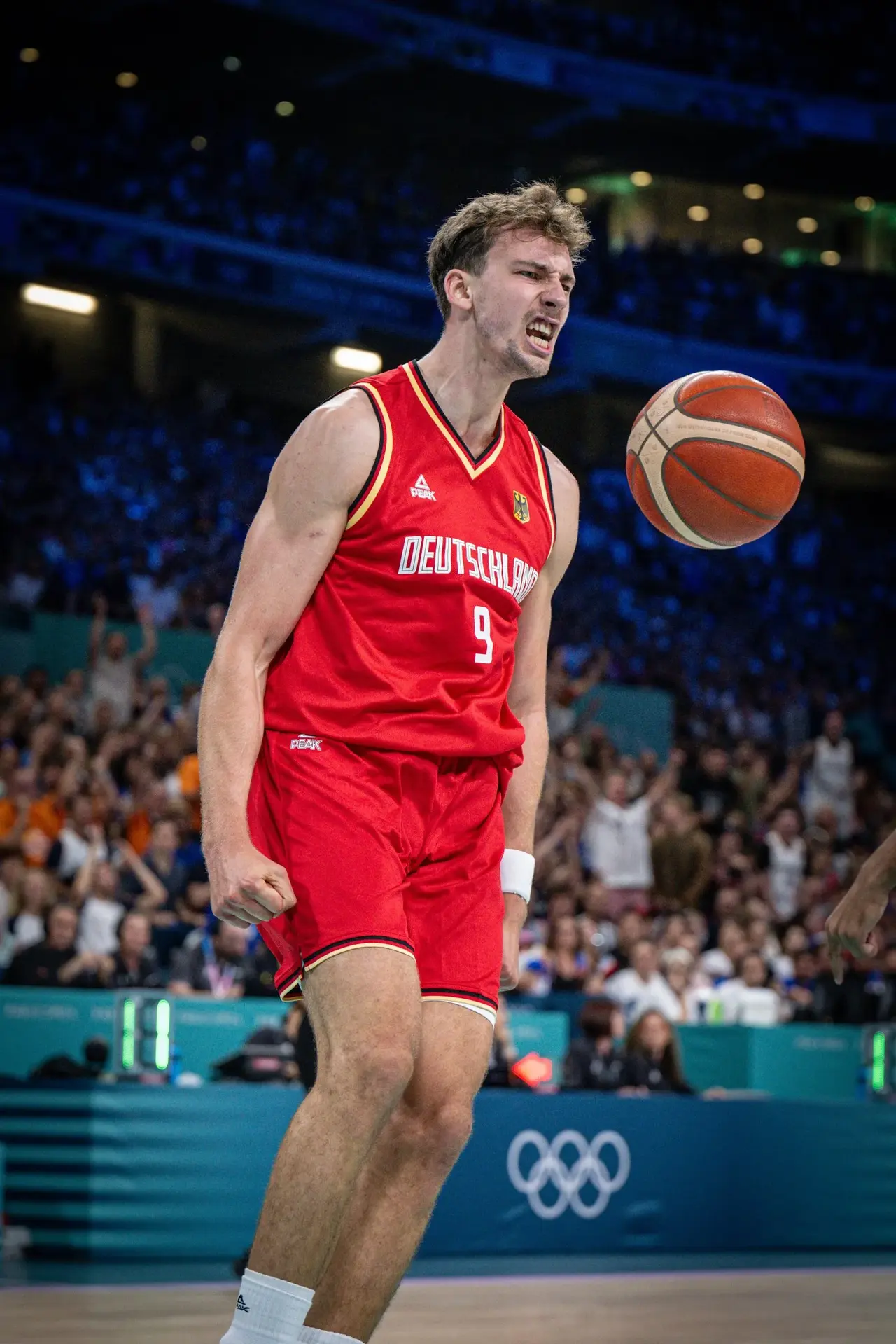 德国男篮爆冷西班牙男篮，浓眉一己之力扛起全队的简单介绍