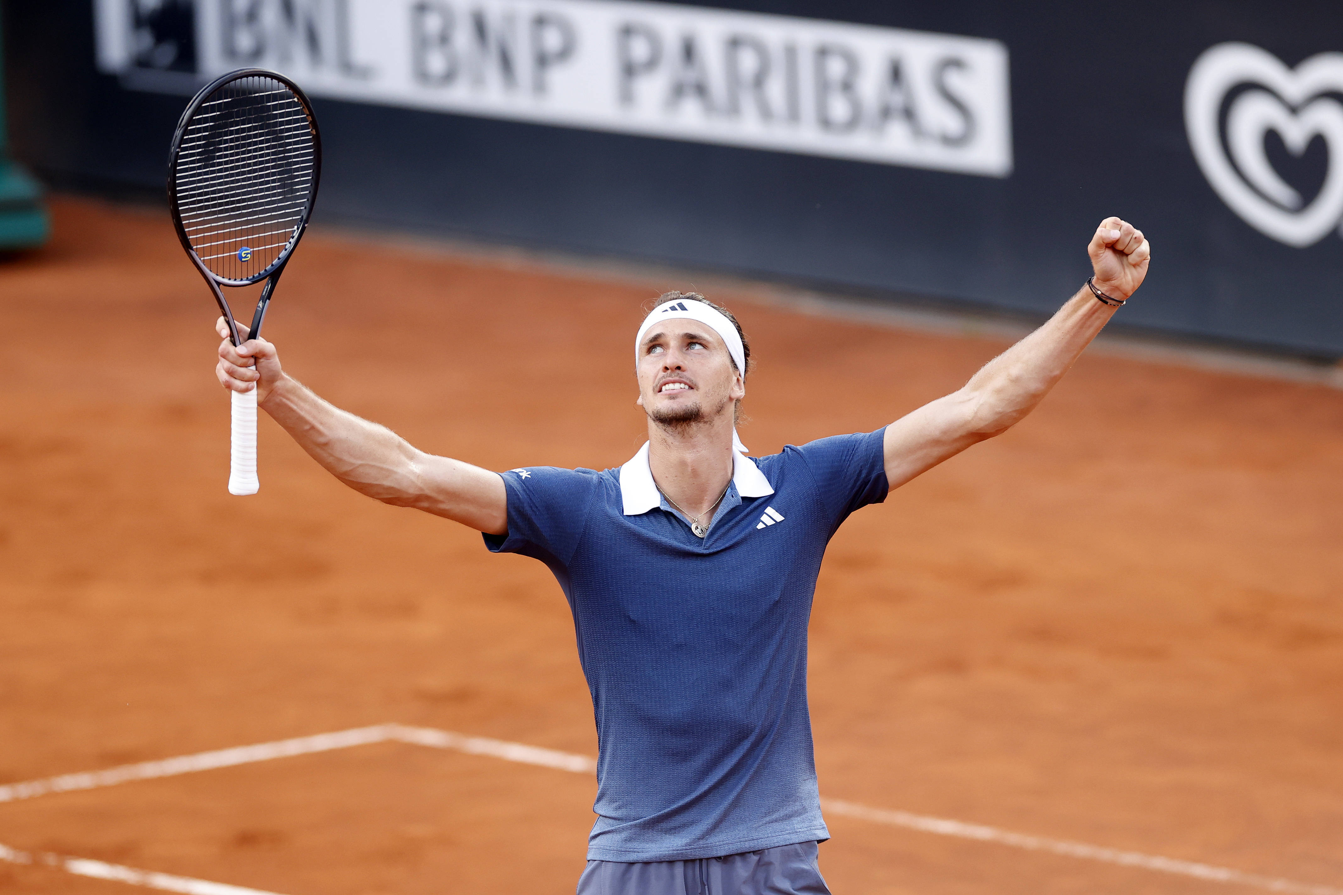 意大利网球队血洗德国网球队，兹维列夫惊艳世界的简单介绍