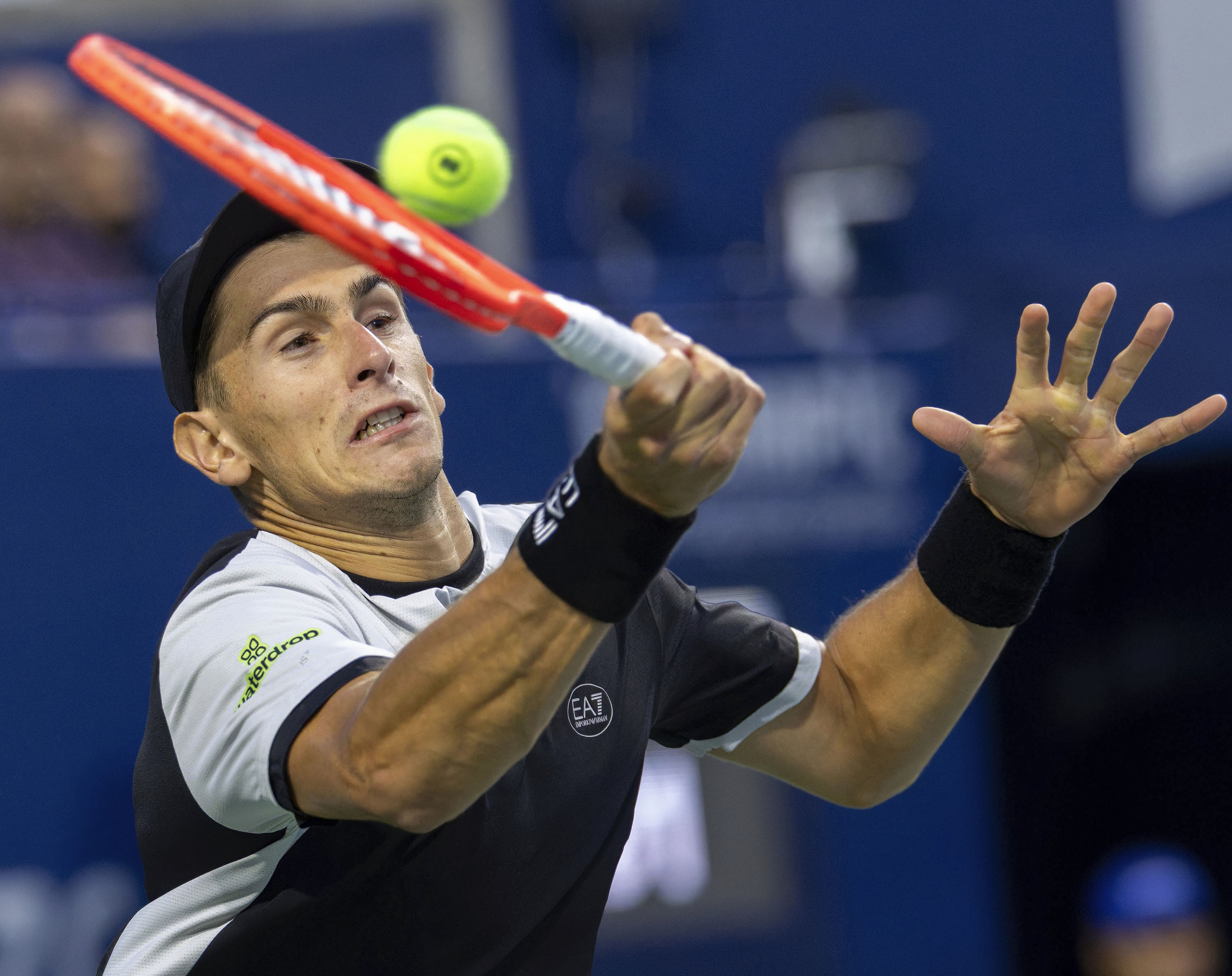 开云官网-包含美国网球队碾压意大利网球队，兹维列夫打破历史纪录的词条