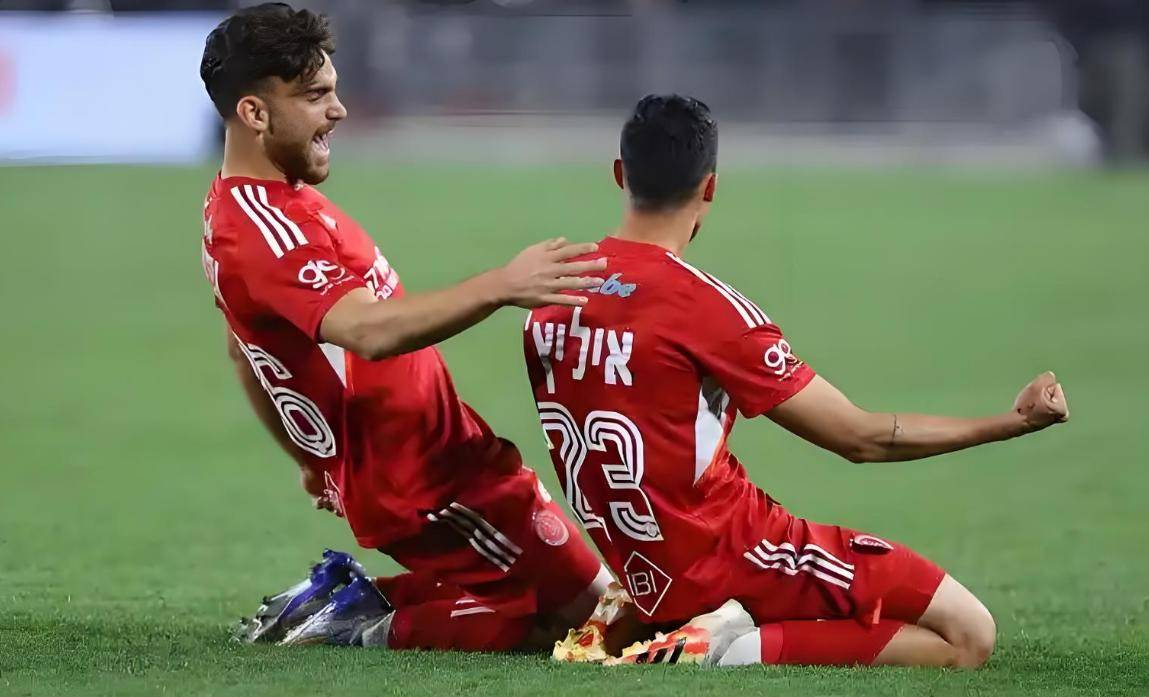 开云体育下载-包含斯洛伐克平局收场，欧预赛高潮持续的词条