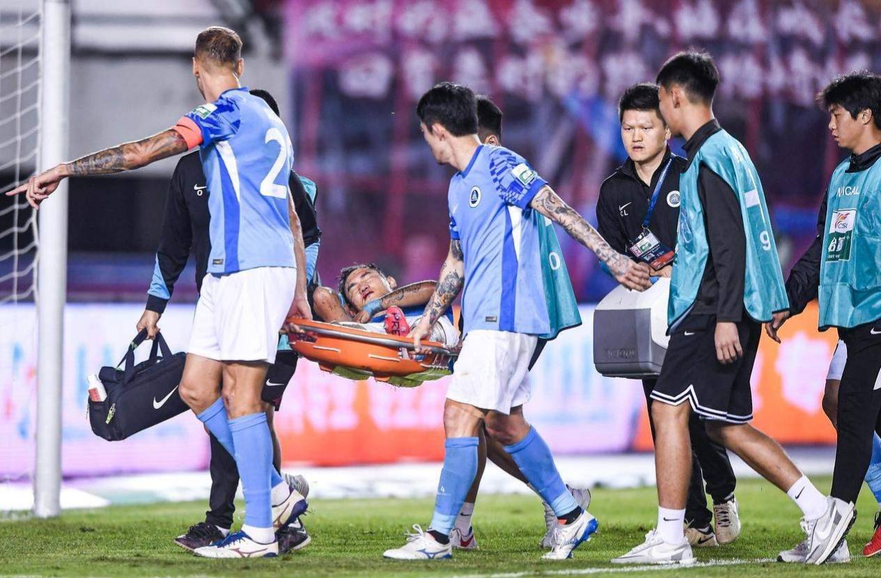 受伤球员突发重伤，队伍考虑替补选择的简单介绍