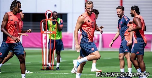 开云足球直播-斯图加特新援合练首秀，球队实力或迎提升的简单介绍