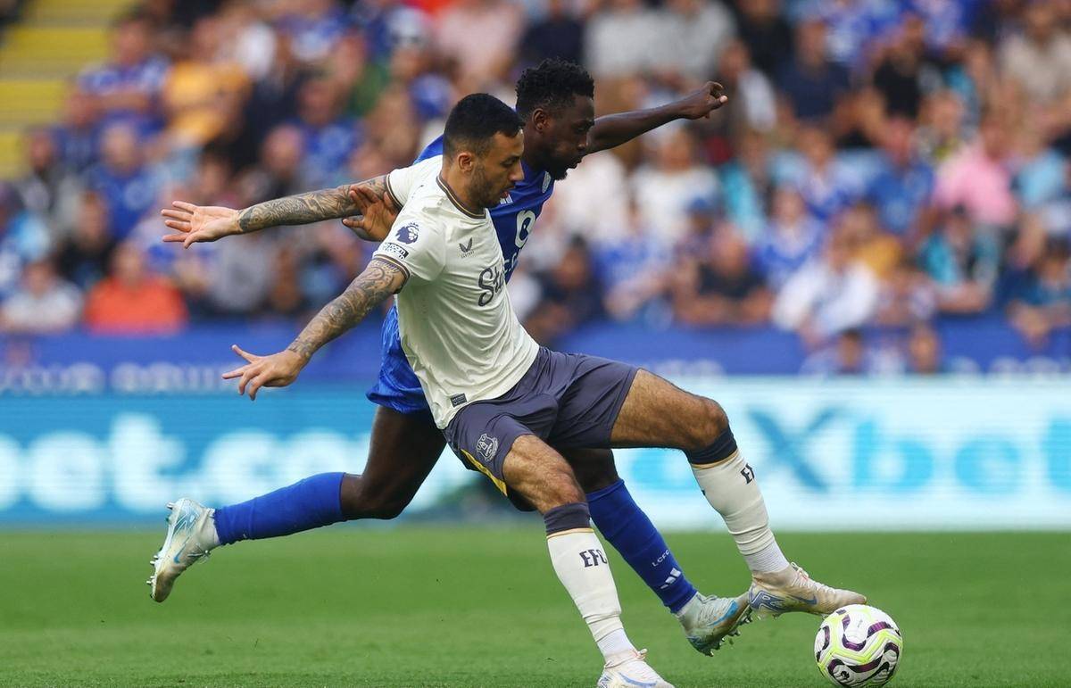 开云体育下载-水晶宫客场逼平沃特福德，保住不败纪录的简单介绍