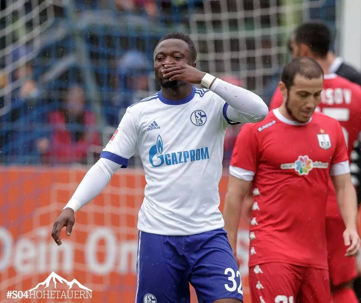 沙尔克队员伤愈复出，球队士气大振的简单介绍