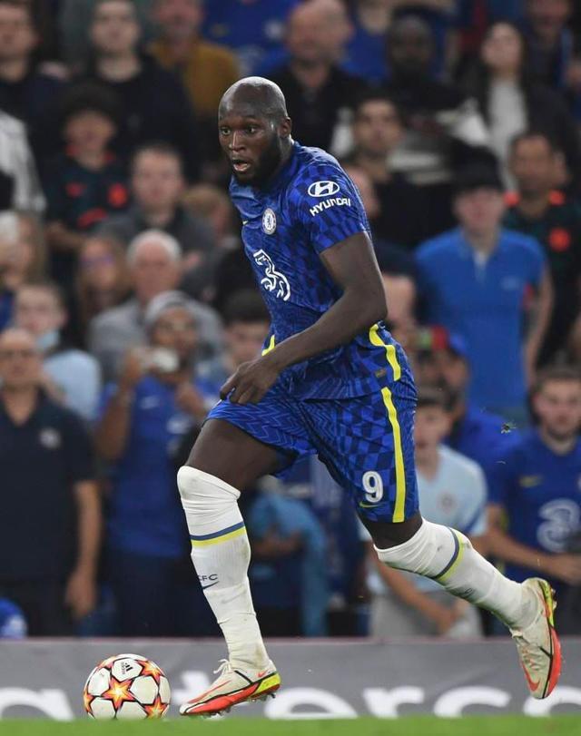 包含比利时队进攻犀利，虎视眈眈欲夺领先地位的词条