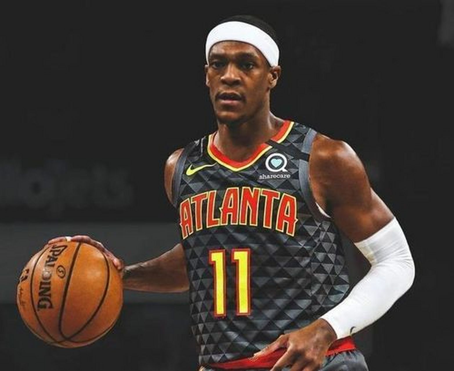 老鹰队球员因伤休息一段时间，球队备战受影响的简单介绍