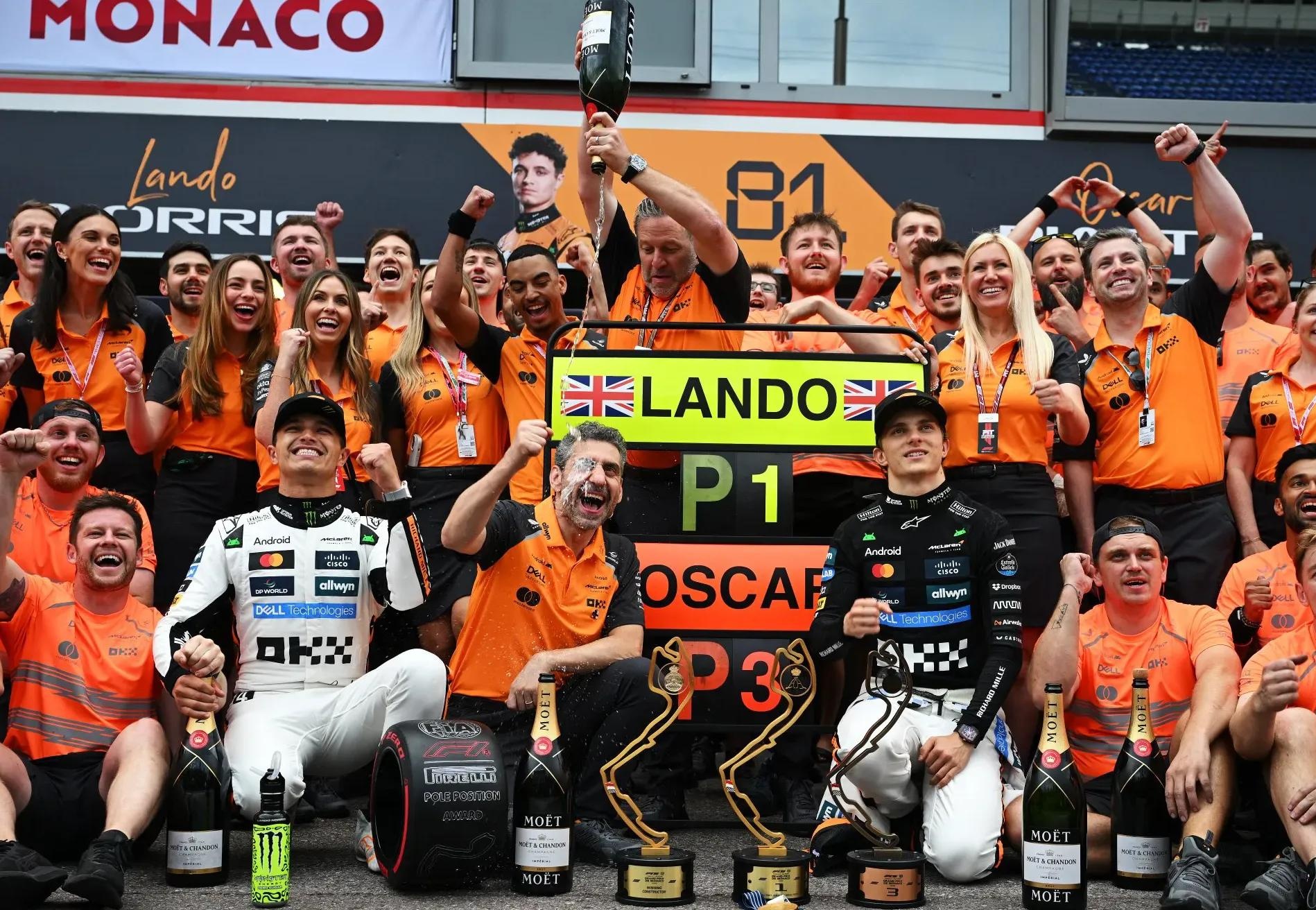 开云体育在线-雷诺车队完胜迈凯伦，皮亚斯特里惊艳四座的简单介绍