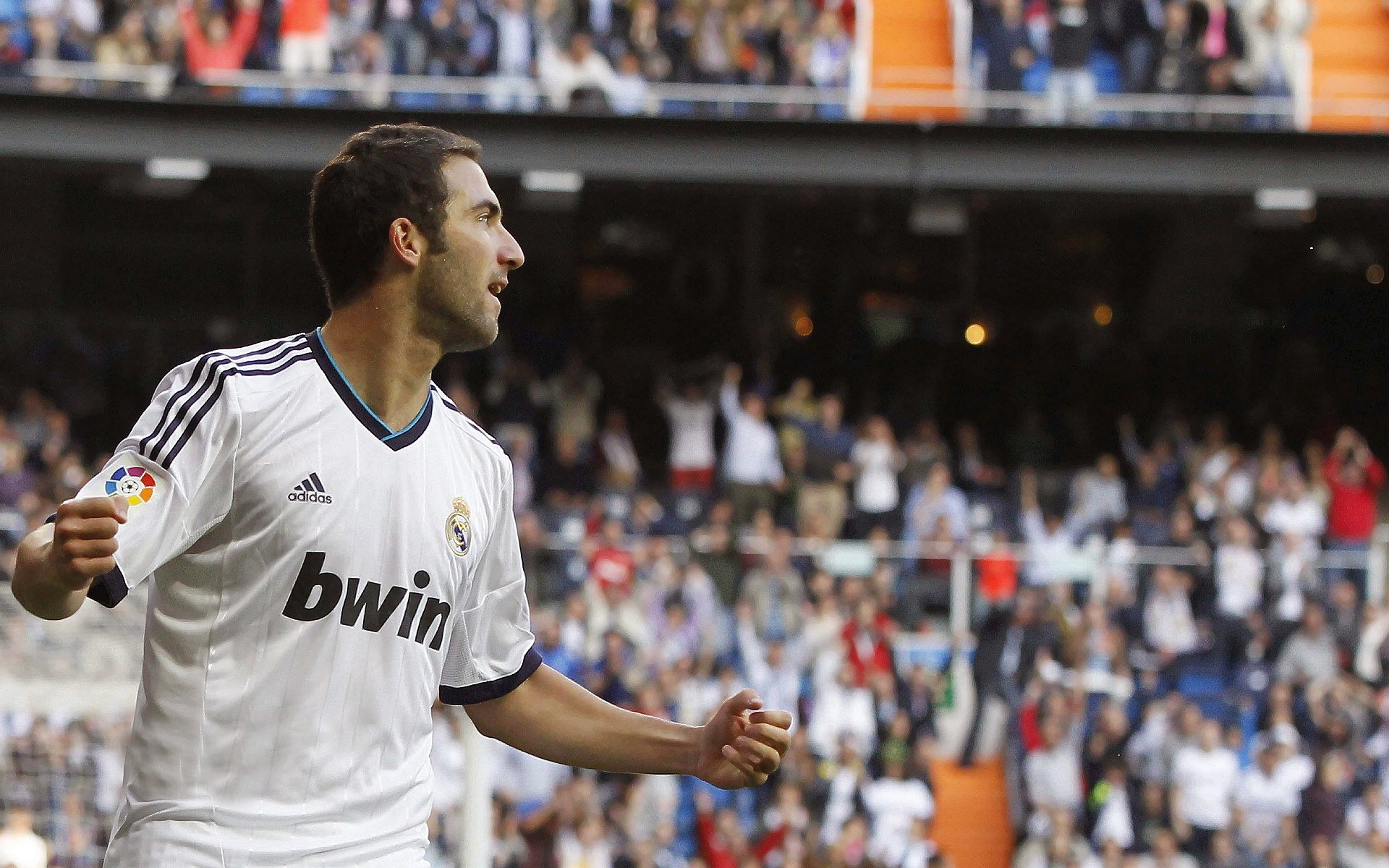 弗拉霍维奇一锤定音！年度焦点战澳大利亚强压切尔西战术解析