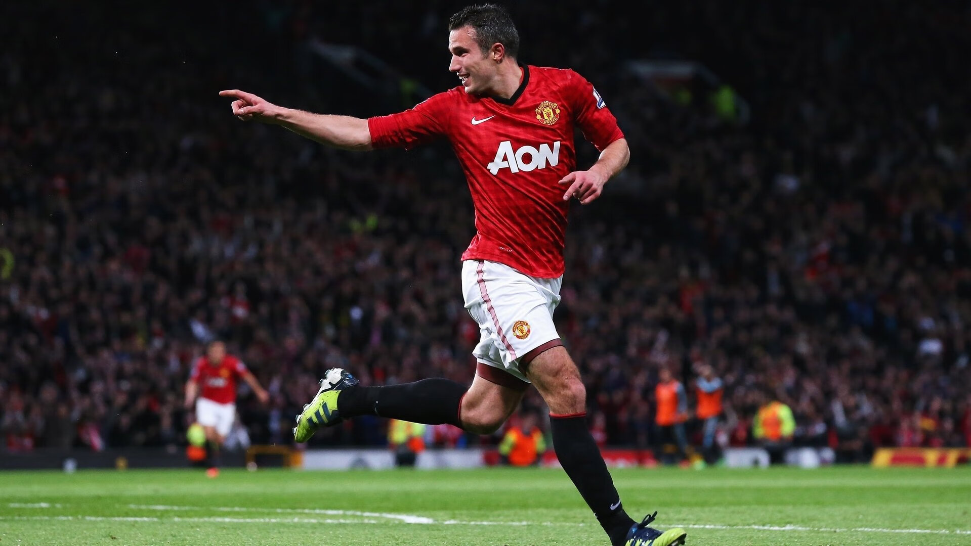 开云体育官方网站-暗夜极速，阿坎吉在F1街道赛的聚光灯下，如何以巨星之姿定义关键价值