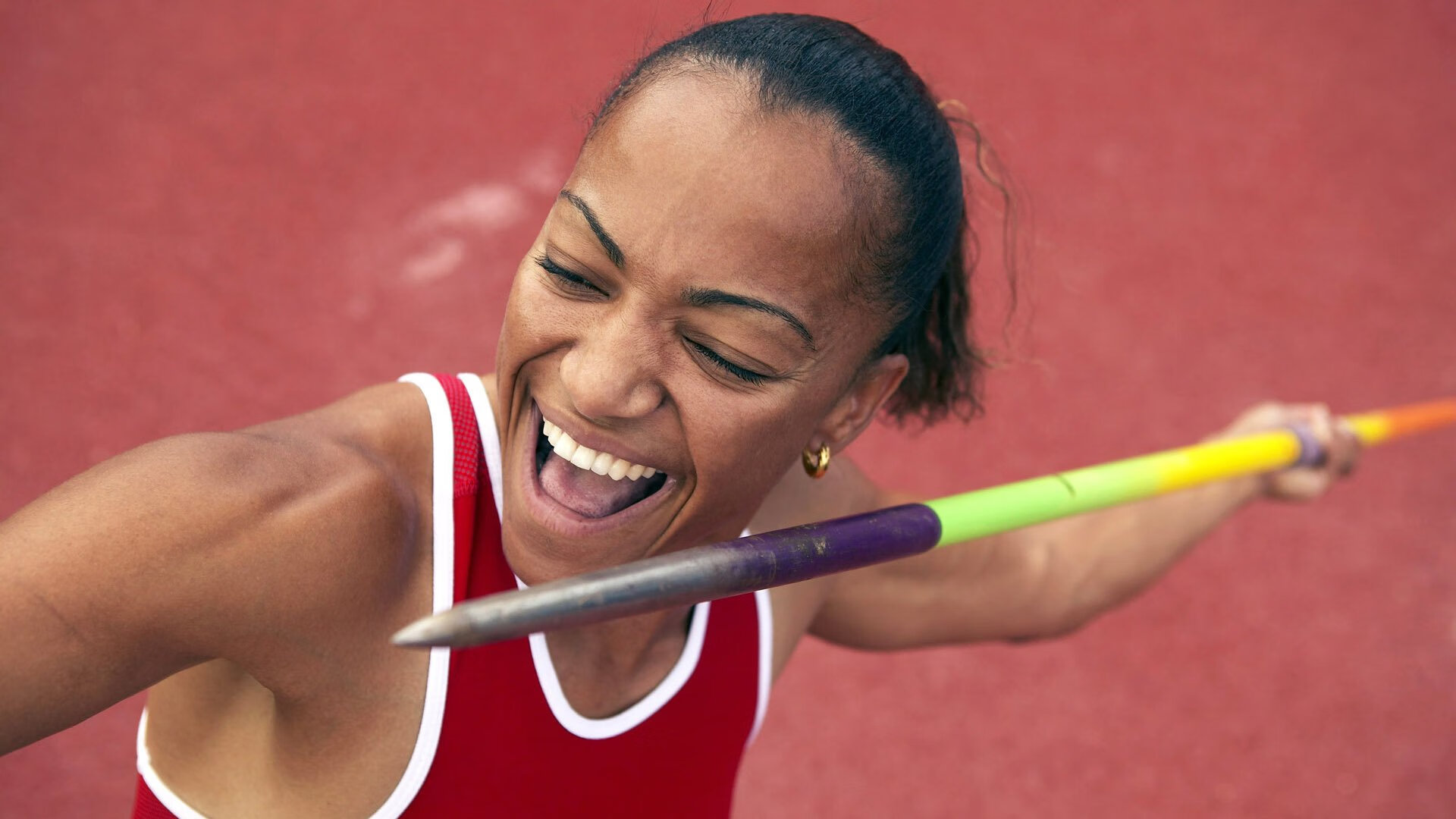 篮网强压老鹰,奥运周期关键战焦点战的战术启示