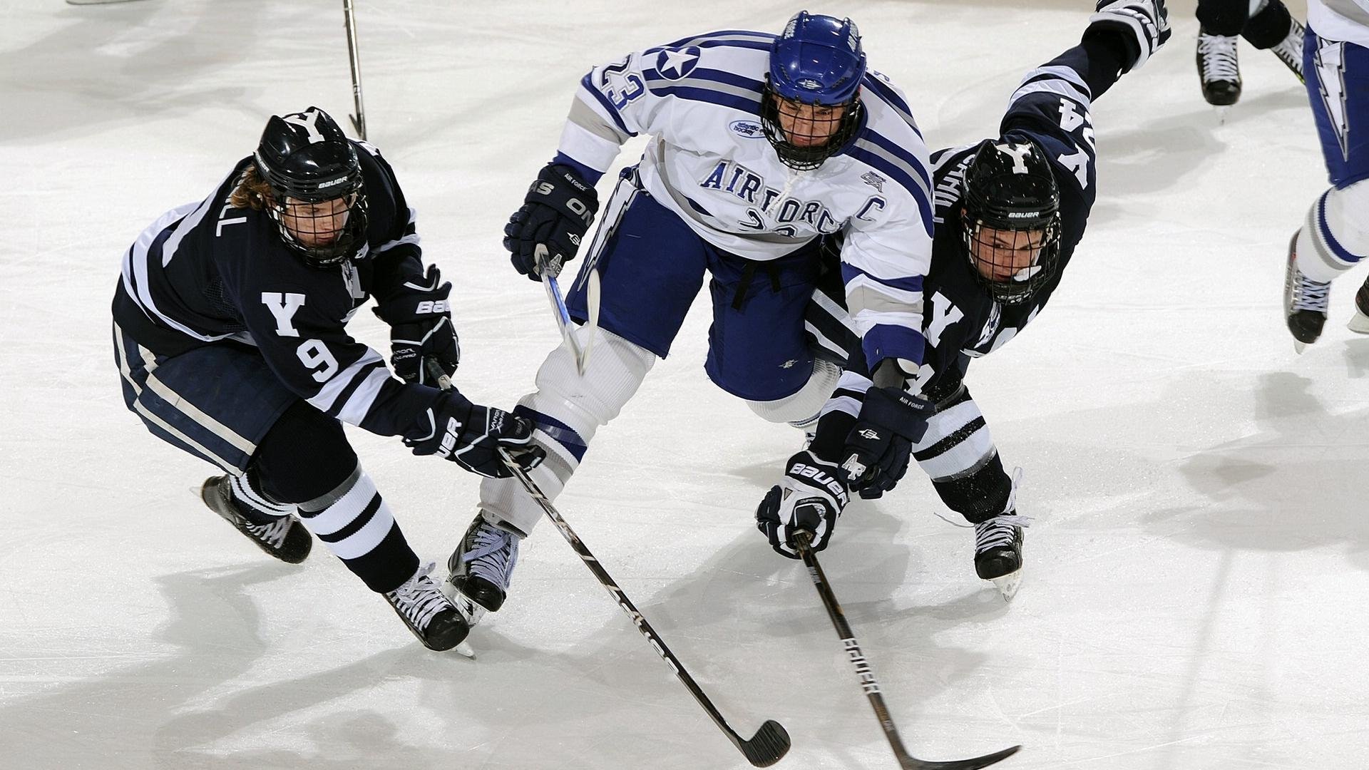 当足球场遇见篮球馆，孔德的NBA式接管与西班牙粉碎威尔士的启示