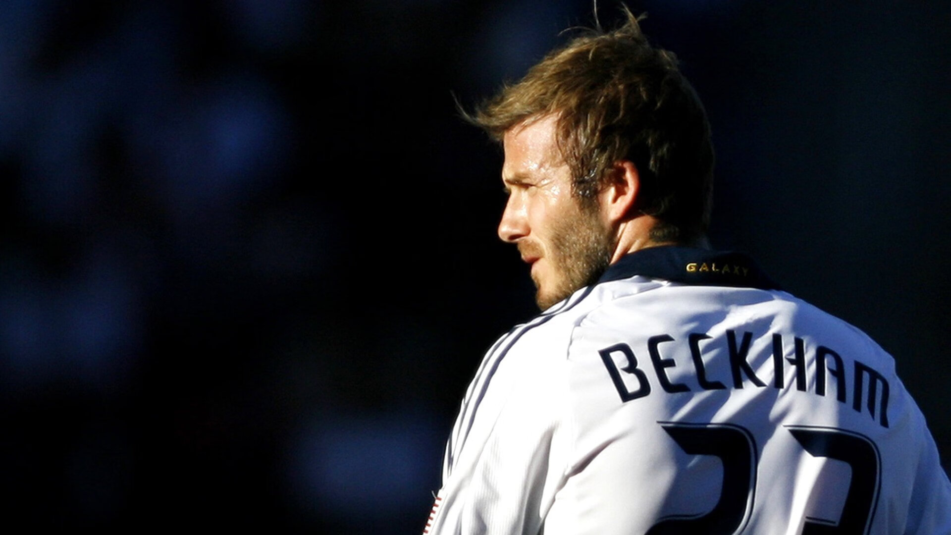 非洲之王的加冕礼，萨拉赫关键一击，埃及险胜喀麦隆背后的战术博弈