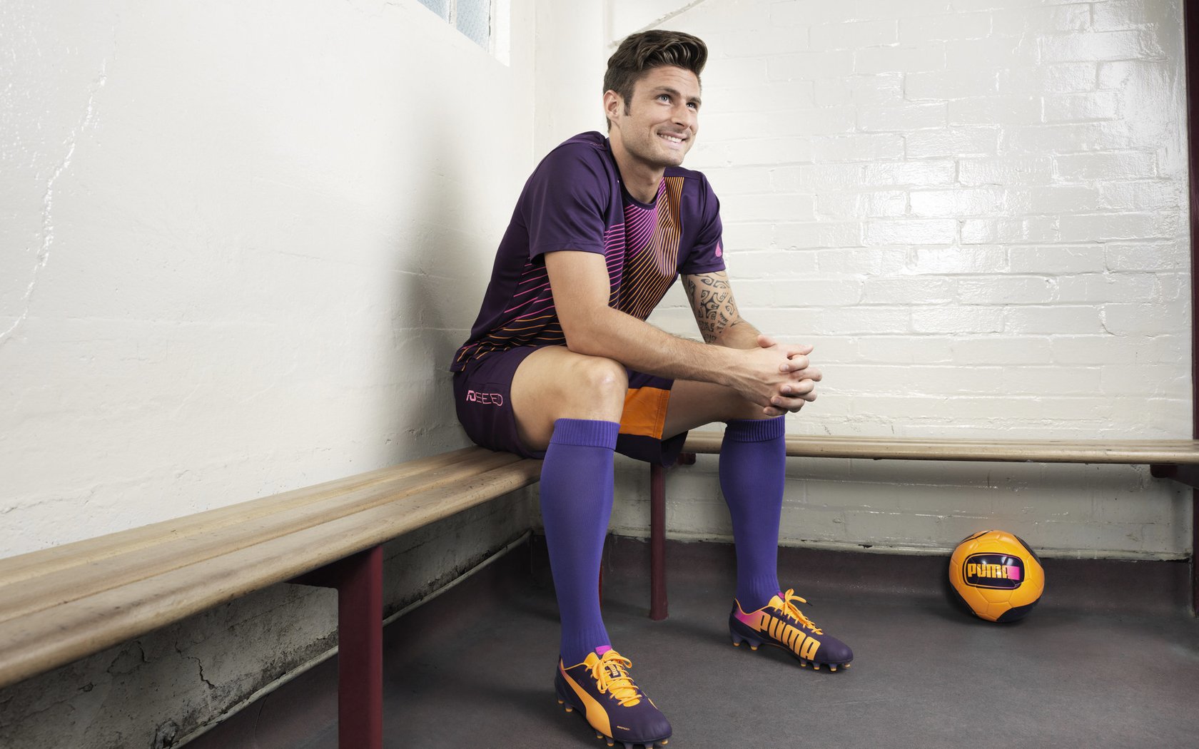 铁血蓝军鏖战北欧，坎特一夫当关惊艳世界